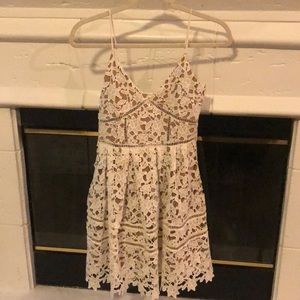 Impeccable Pig White Lace Dress